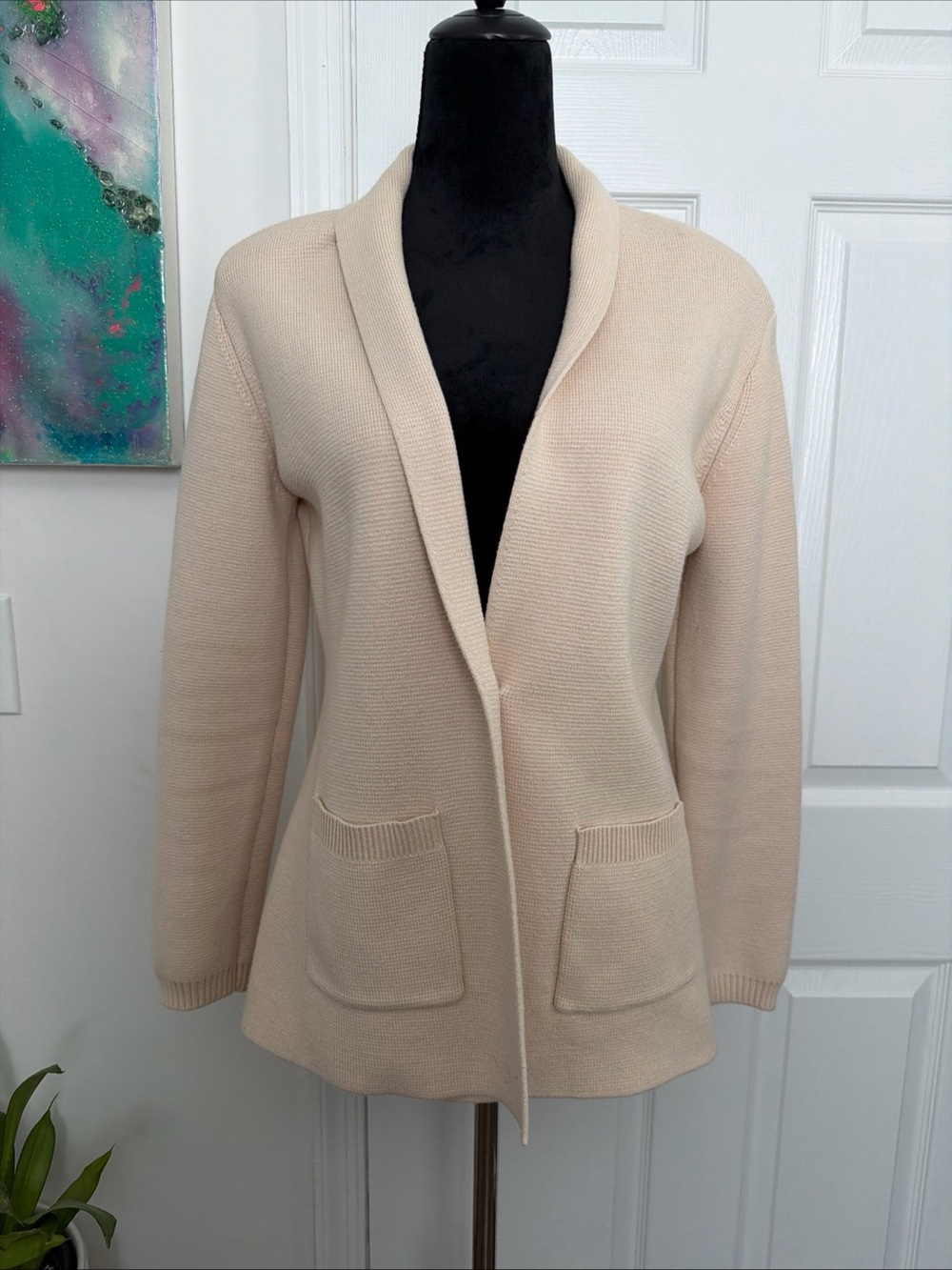 Elie Tahari Tan Knit Blazer With Gold Tone Hardware - Size Medium